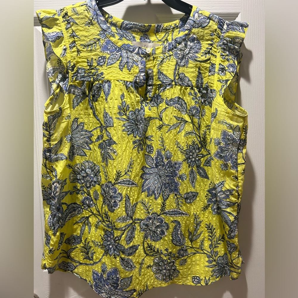 LOFT women’s size L top EUC